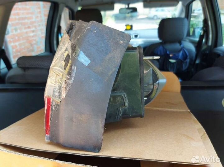 Фонарь задний Ford S-max