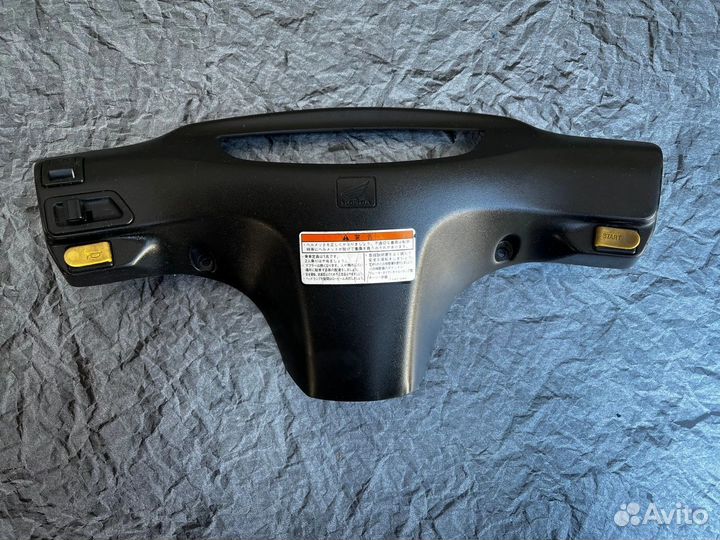 Обтекатель панели приборов Honda Dio AF35 SR. 2