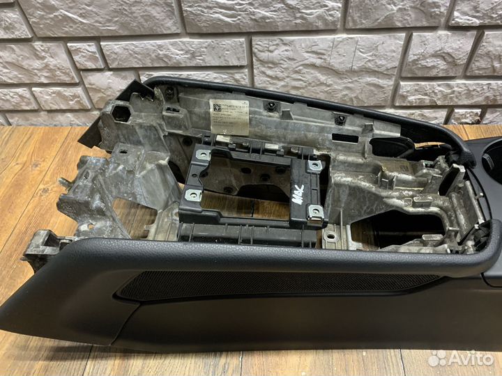 Porsche Macan S Консоль центральная