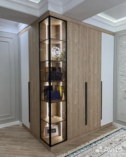 Шкаф в прихожую на заказ