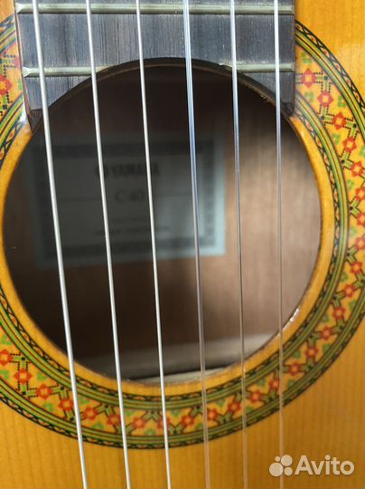 Классическая гитара yamaha c40