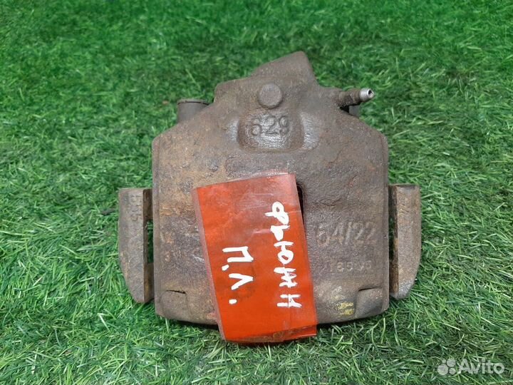 Суппорт передний левый на Ford Fusion