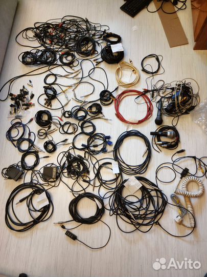 Кабели,переходники,микрофоны аудио и другое