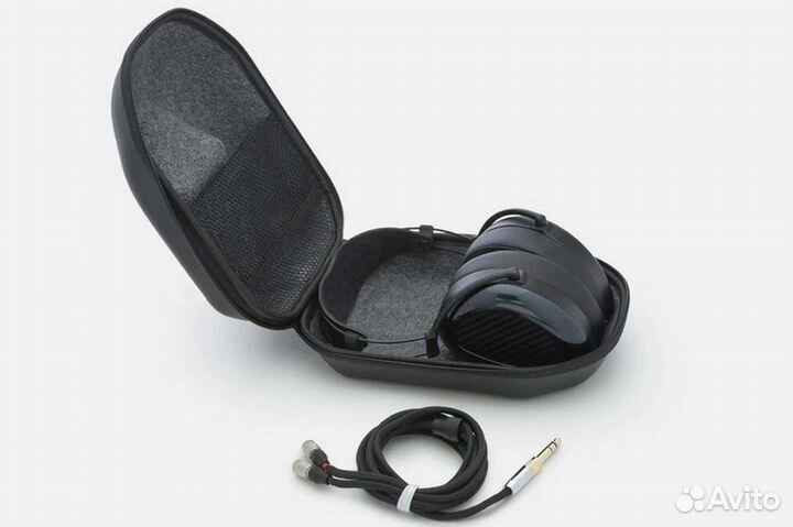 Наушники Mr. Speakers aeon Flow Closed (США)