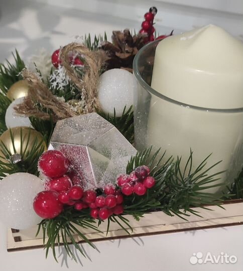 Праздничный подсвечник со свечой