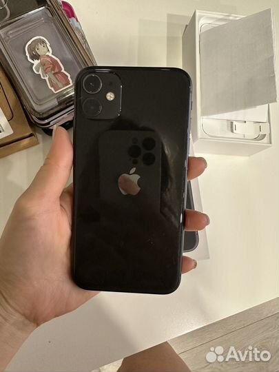 iPhone 11, 64 ГБ