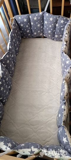 Детская кровать с продольным маятником