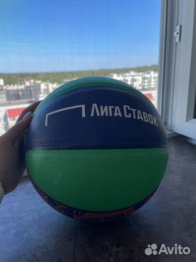 Баскетбольный мяч