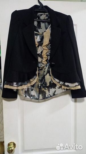 Пиджаки и жакеты женские 50 52