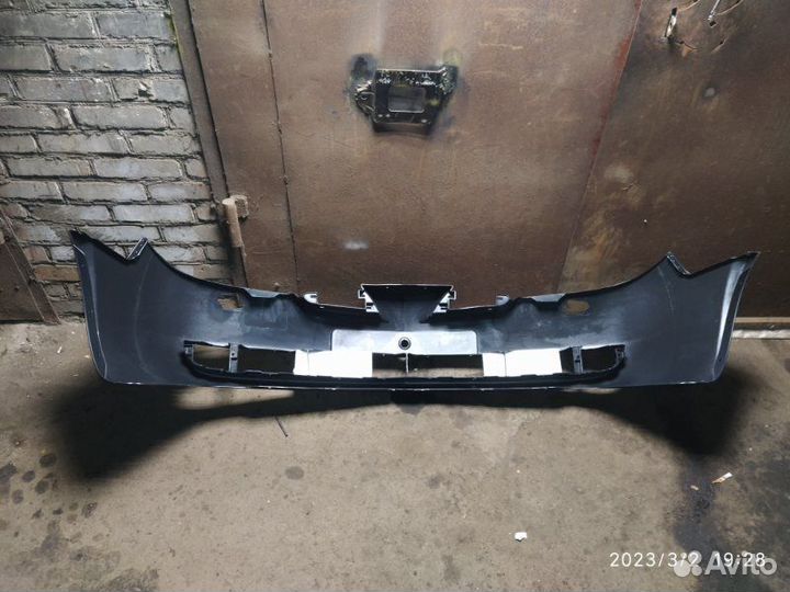 Бампер передний Nissan Primera P12 2001-2008