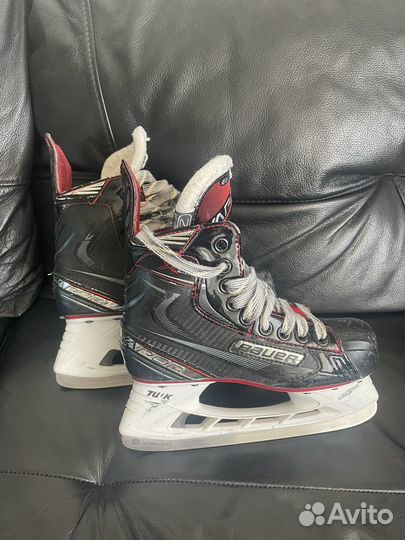Коньки хоккейные