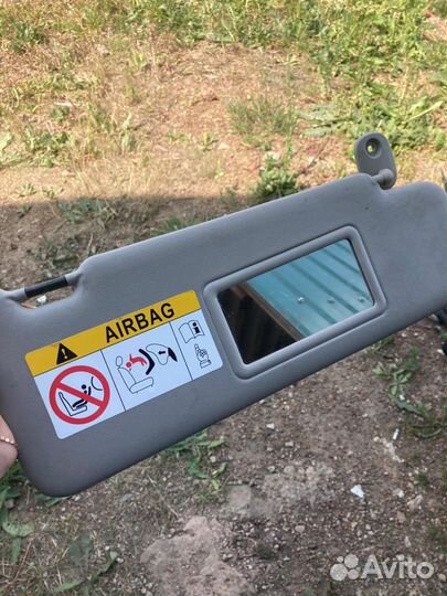 Козырек солнцезащитный Renault