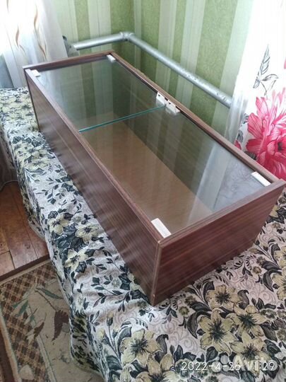 Полка для книг