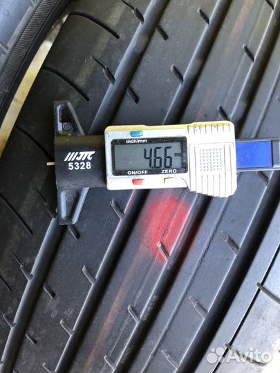 Yokohama BluEarth-XT AE61A 215/65 R17 99V