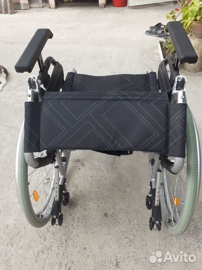 Коляска инвалидная