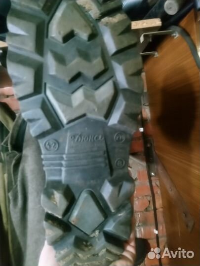 Лыжи,сапоги,стул,рюкзак охотничьи.насос