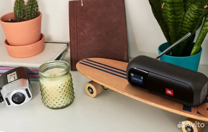 JBL Tuner 2 FM портативное FM/DAB радио бел/черн