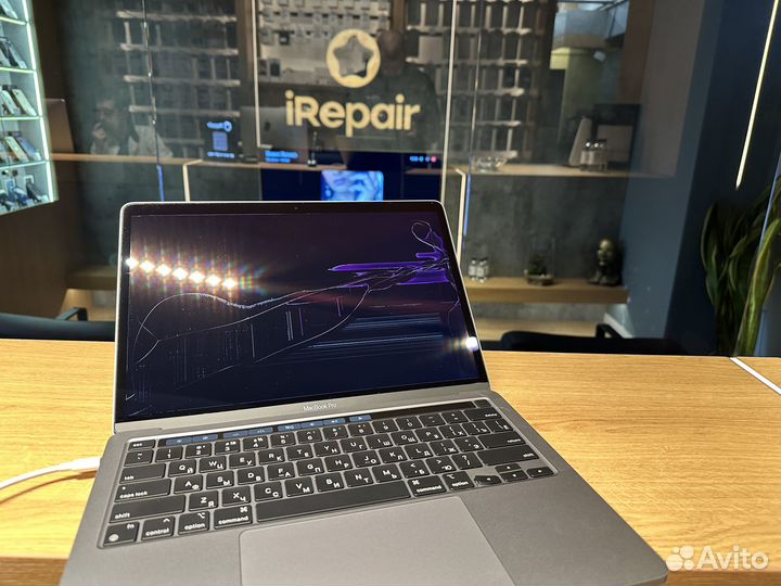 Замена матрицы MacBook Air/Pro/13/14/15/16/M1/M2