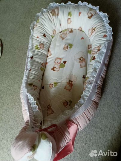 Кокон гнездышко и подушка для новорожденных