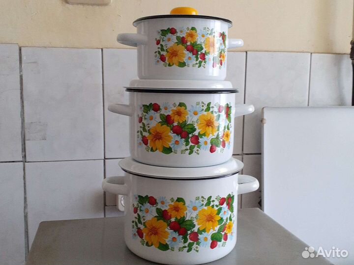 Кастрюли эмалированные