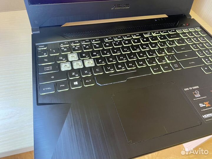 Игровой ноутбук Asus TUF Gaming. Комплект