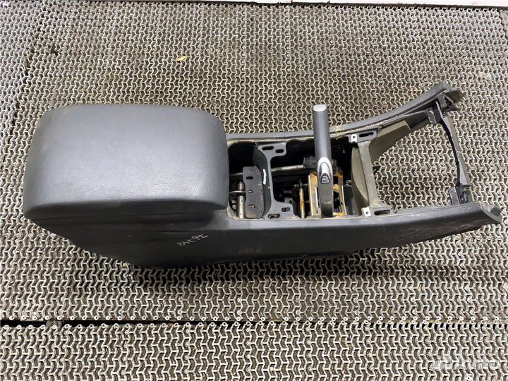 Консоль салона Ford S-Max, 2010