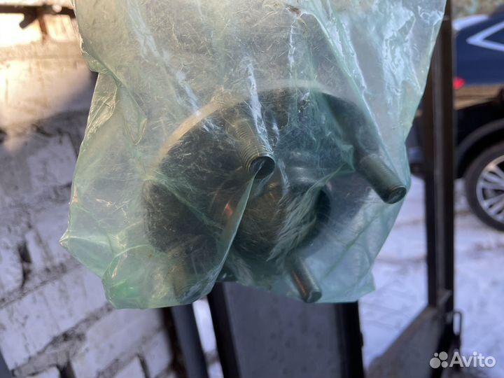 Оригинальная ступица передняя Suzuki