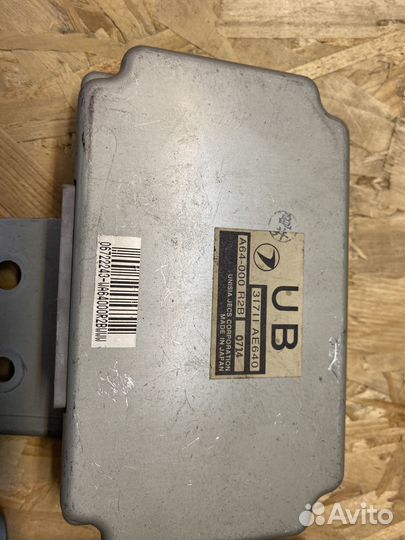 Блок управления двигателем на Forester SF