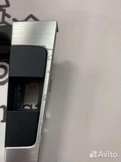 Накладка центральной консоли Vw Passat CC 3.6 2008