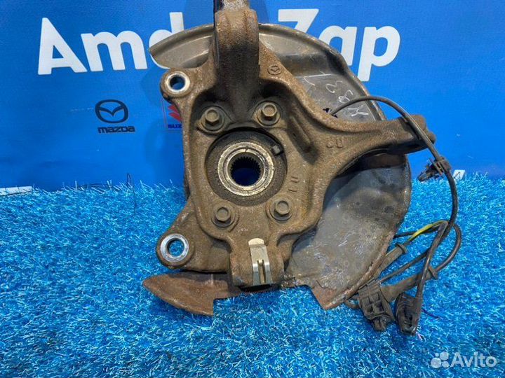 Кулак поворотный передний правый Mazda 6 GL 2.0