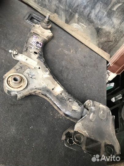 Рычаг подвески передний правый Volvo Xc70 B6304T