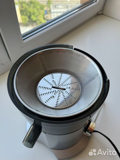 Соковыжималка Bork S510 (JU CUP 21085 WT)