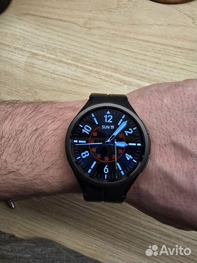 Смарт-часы Samsung Galaxy Watch6 Classic 47mm