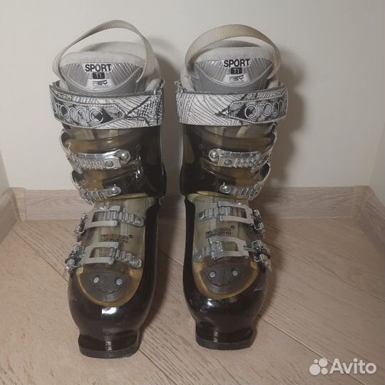 Горнолыжные ботинки Atomic. Р-р 40 (27 см)