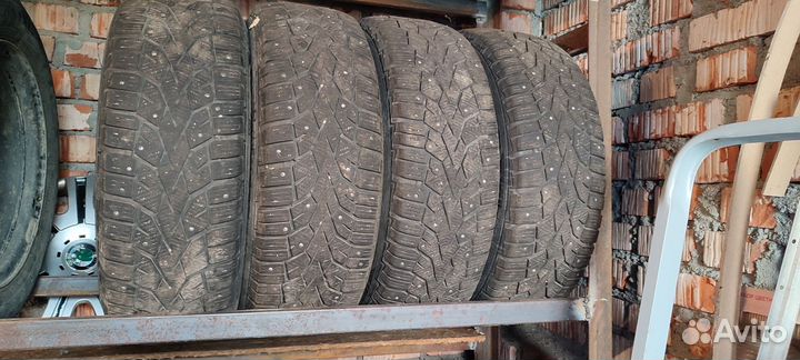 Gislaved NordFrost 100 195/65 R15 95T