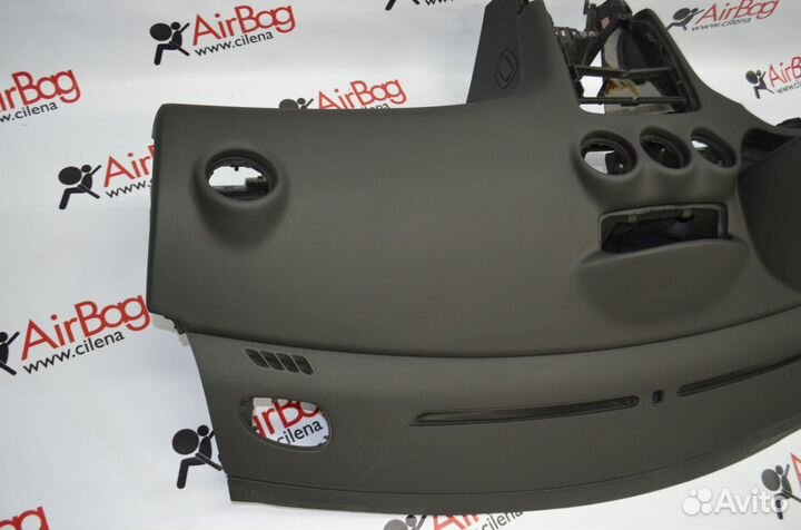 Торпедо панель приборов Peugeot 308