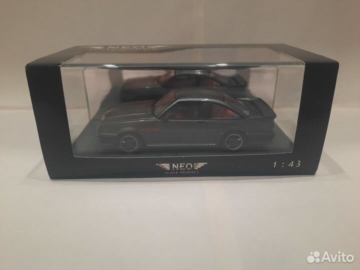 Opel Manta GSI Exclusiv 1/43 NEO