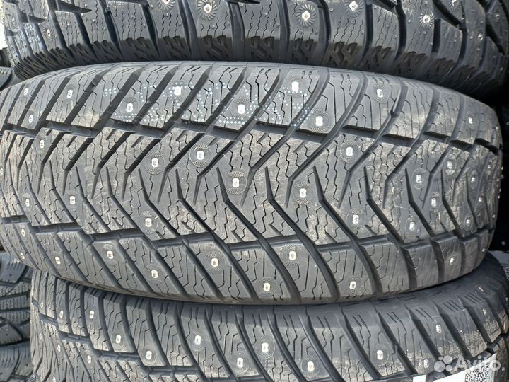 Yokohama Ice Guard IG65 215/65 R16 102T