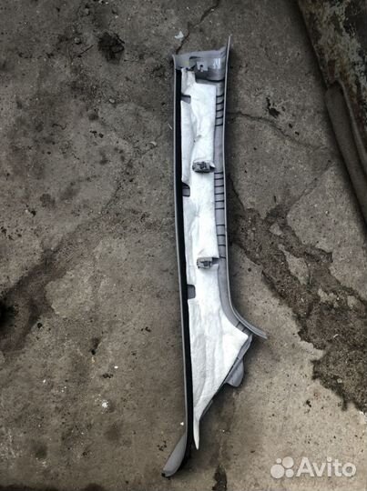 Обшивка передней стойки Мазда сх9 CX9