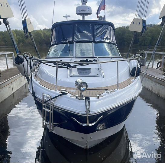 Моторная 290 яхта 2011год Paradise