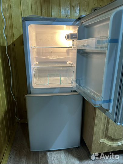 Холодильник новый