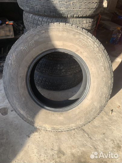 Bridgestone Dueler H/T 255/70 R15