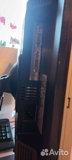 Монитор Samsung syncmaster