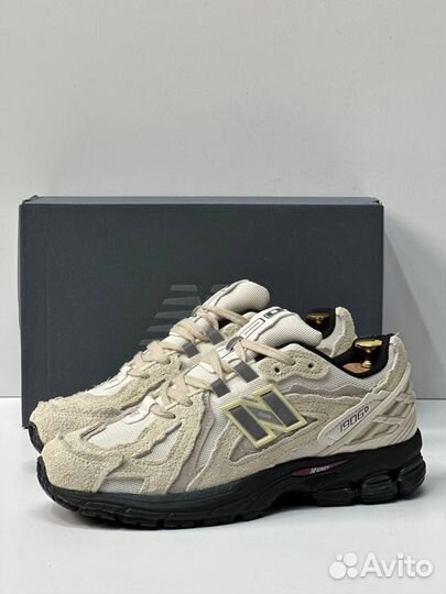 Кроссовки New Balance 1906d Protection Pack Beige