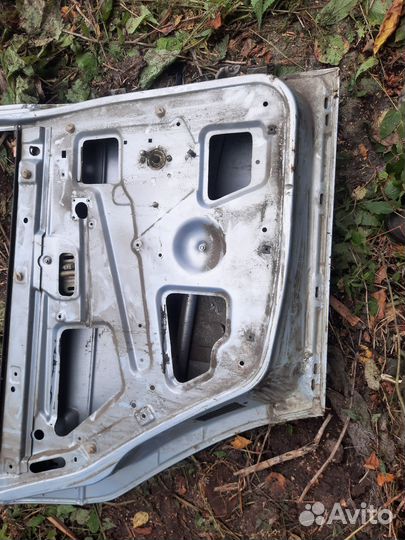 Дверь передняя и задняя левая ваз 2110