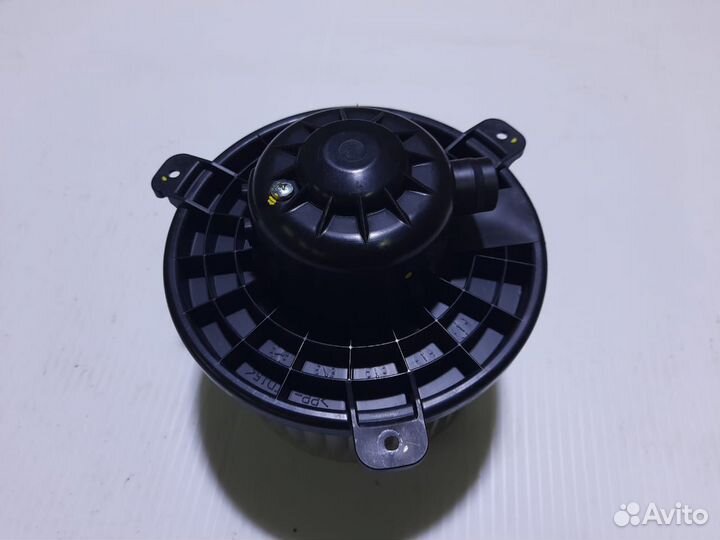 Вентилятор передней печки Pajero Sport 3