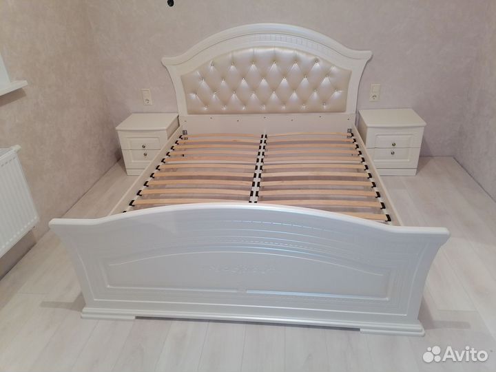 Спальный гарнитур с 4 дв. шкафом