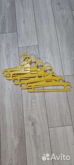 Вешалки плечики детские