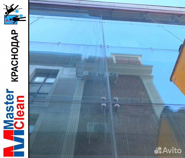 Мойка фасадов зданий, мытье окон, мытье витрин