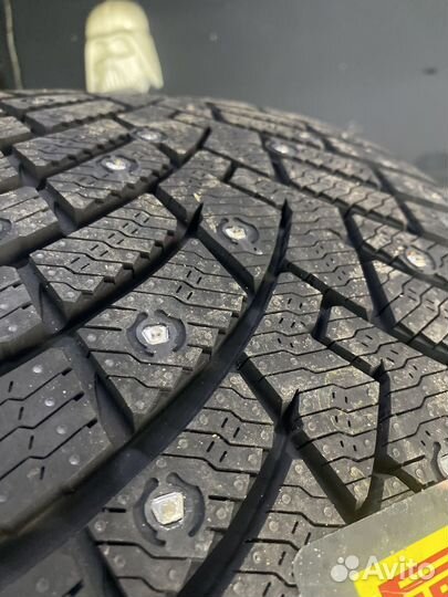 Pirelli Scorpion Ice Zero 2 285/45 R22 114H